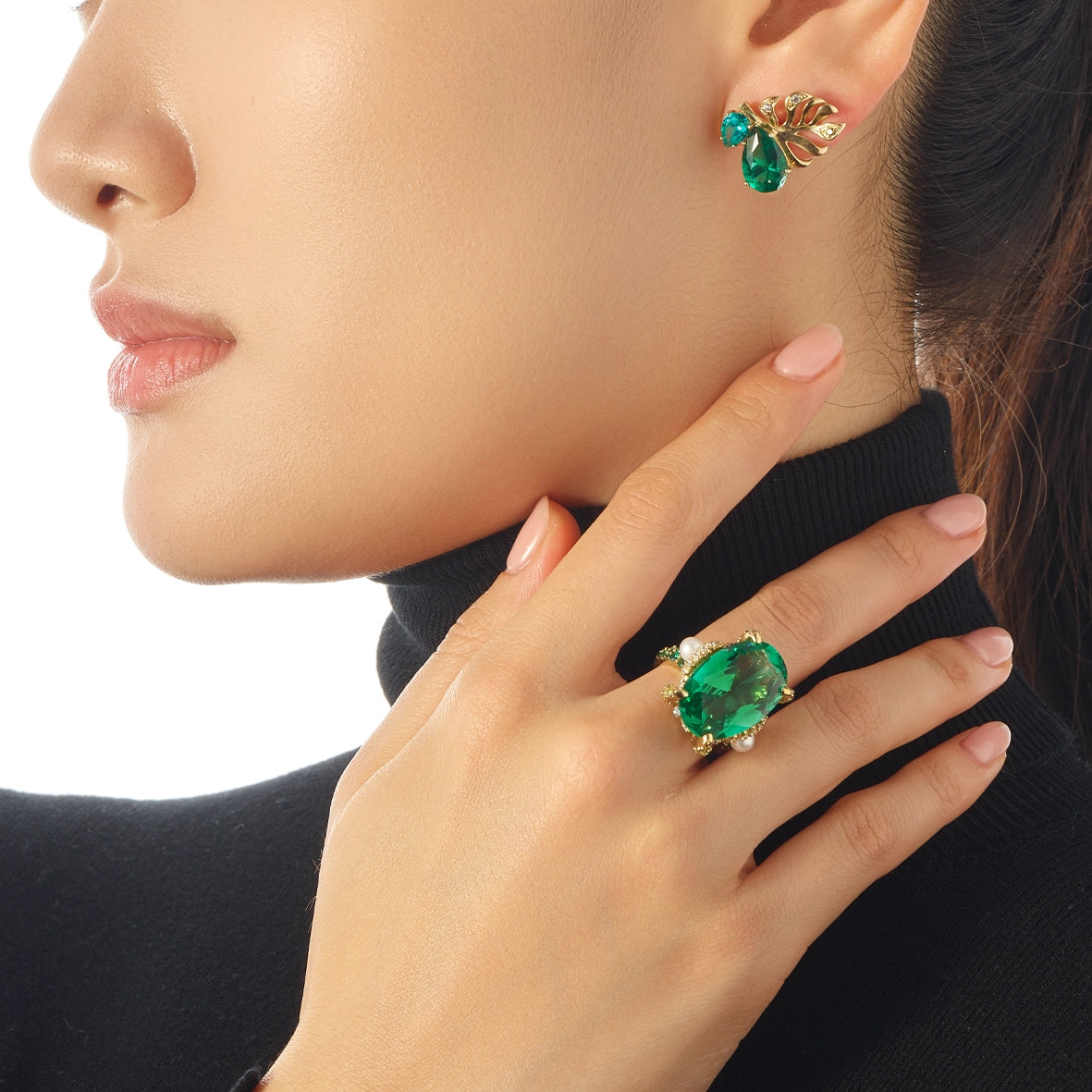 Emerald Palm Ear Studs
