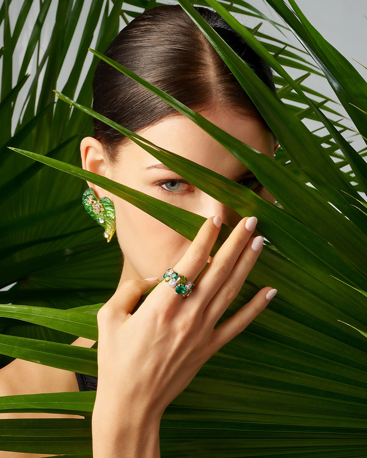 Anabela_Chan_Joailleirie_Our_Collection_Chlorophyll_Citrus_Poison_Ivy_Earrings_Emerald_Nectar_Ring