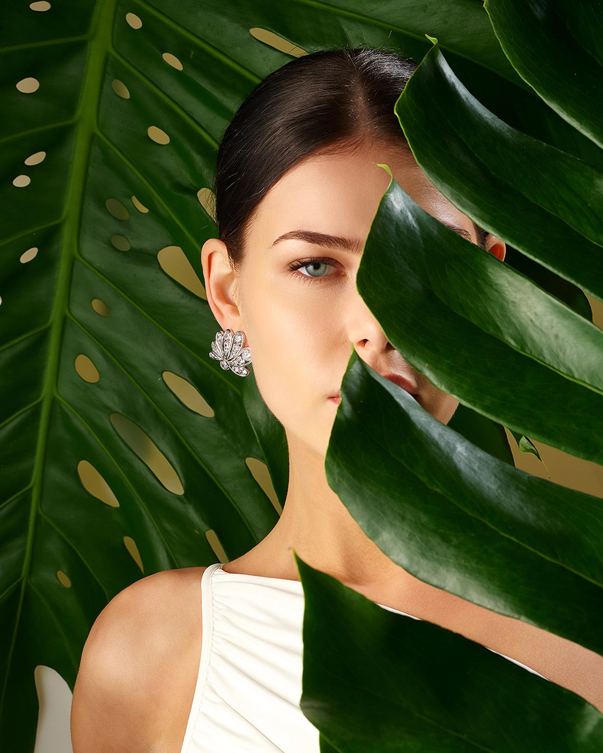 Anabela_Chan_Joailleirie_Our_Collections_Chlorophyll_Diamond_Chanterelle_Earrings