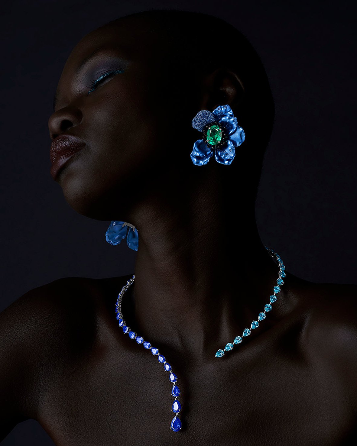 Anabela Chan Joaillerie_Collections_Poppy Earrings_Paraiba Blue Poppy Earrings & Aqua Nova Collar_Model Campaign Images