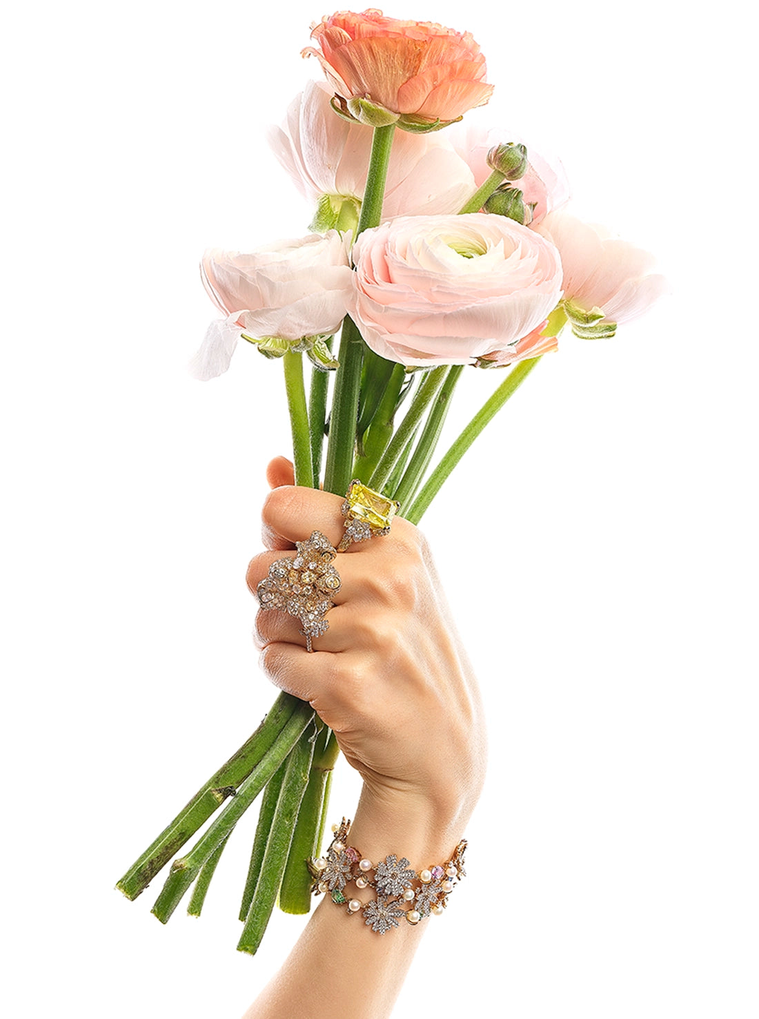 Anabela_Chan_Joaillerie_Peridot_Aqua_Rose_Sapphire_Daisy_Bracelets_Lemon_Cinderella_Ring_Mini_Bloomingdale_Ring_Floral_Fantasy_Model_Campaign_Image_01