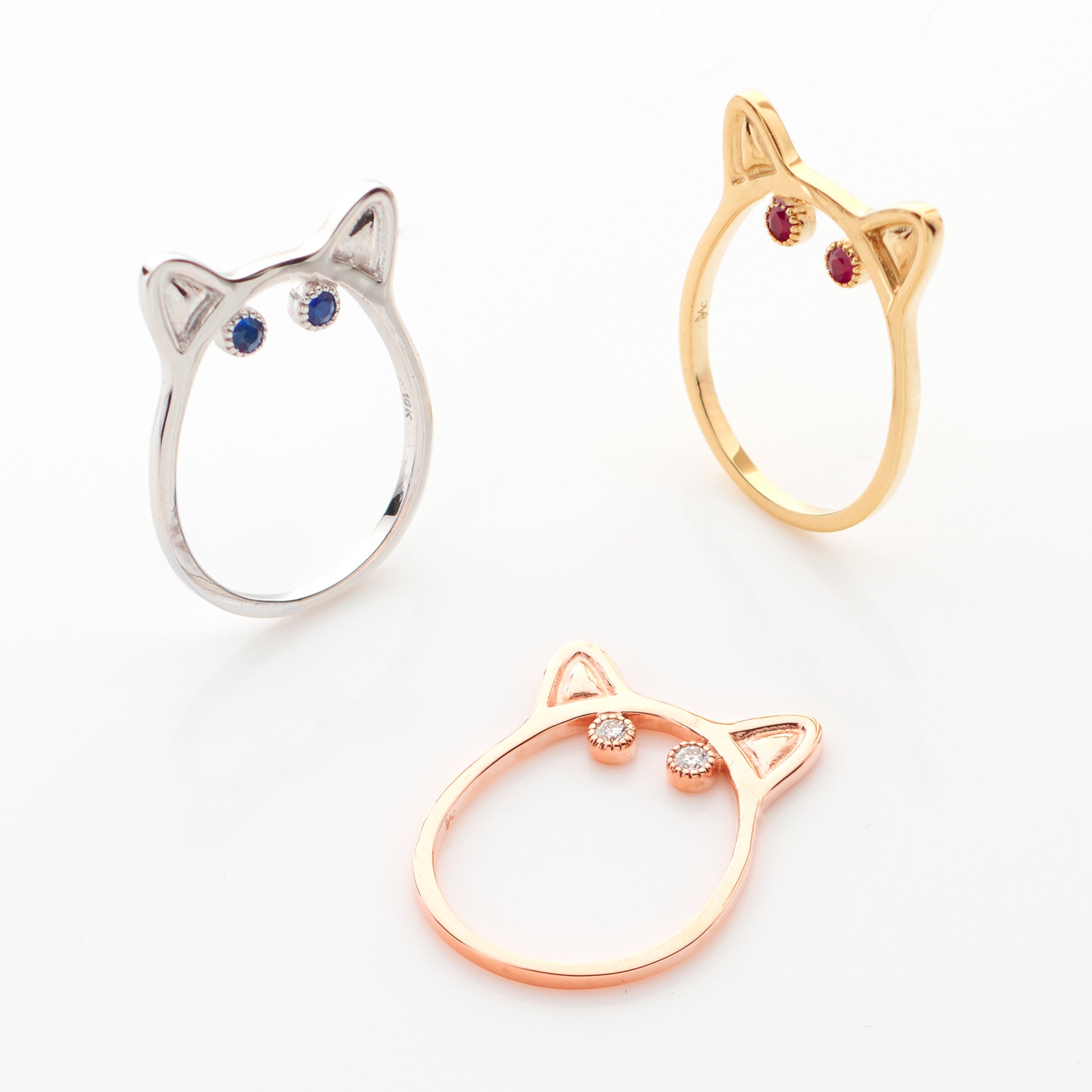 KITTY Ring. Yellow Gold, Ring, Anabela Chan Joaillerie - Fine jewelry with laboratory grown and created gemstones hand-crafted in the United Kingdom. Anabela Chan Joaillerie is the first fine jewellery brand in the world to champion laboratory-grown and created gemstones with high jewellery design, artisanal craftsmanship and a focus on ethical and sustainable innovations.