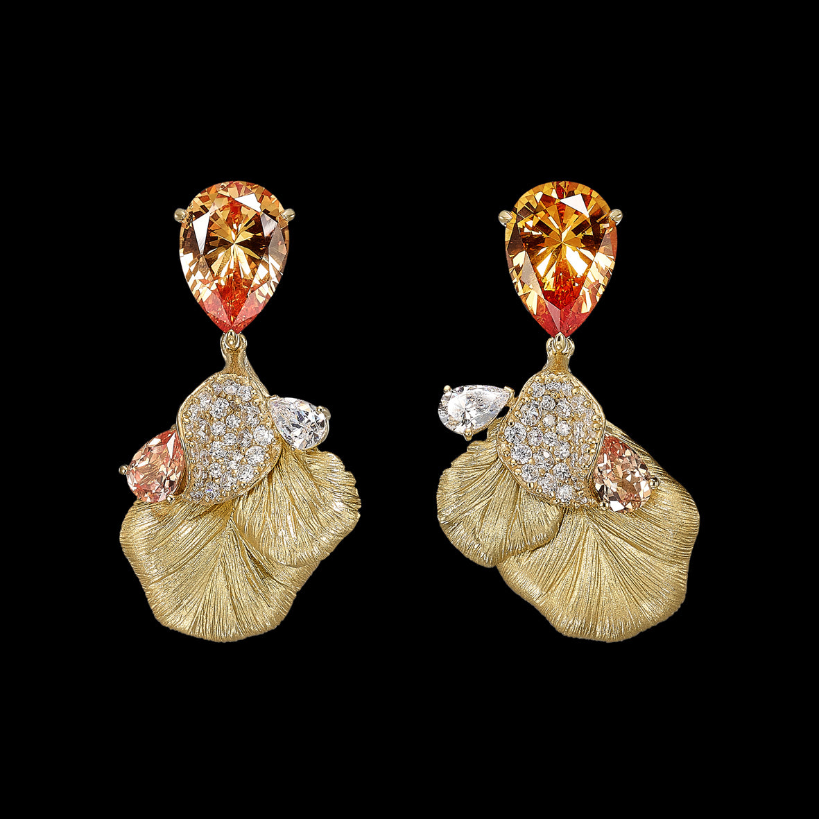 Golden Oceanis Earrings