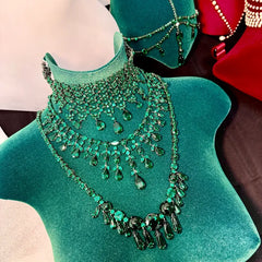 Emerald Valour Earrings