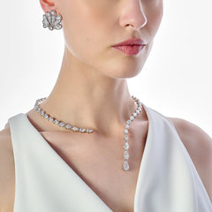 Diamond Nova Collar. White Gold