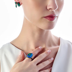 Emerald Floating Ear Huggies