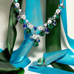 Emerald Sugarloaf Ring