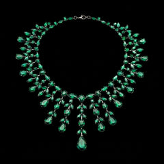 Emerald Valour Necklace