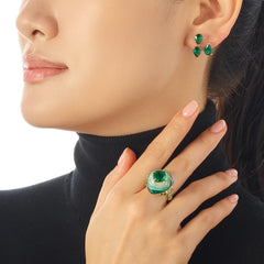 Emerald Sugarloaf Ring