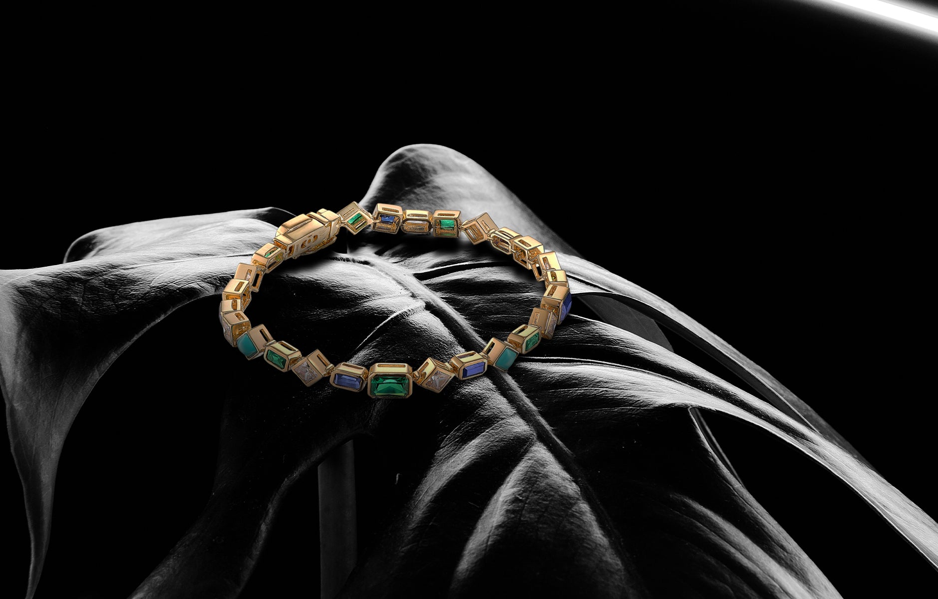 Anabela_Chan_Joailerie_Our_Bracelets_Green_Gemstone_Bracelets_desktop