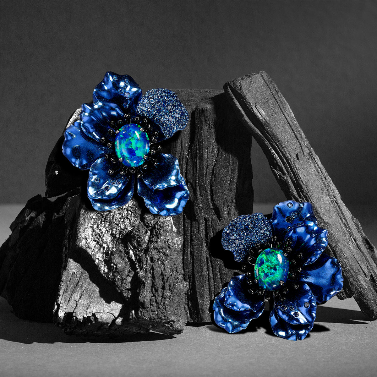 Anabela_Chan_Joailerie_Our_Earrings_Blue_Gemstone_Earrings_mobile