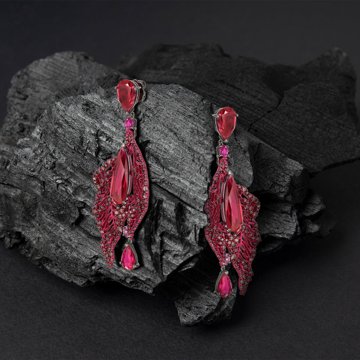 Anabela_Chan_Joailerie_Our_Earrings_Red_Gemstone_Earrings_mobile