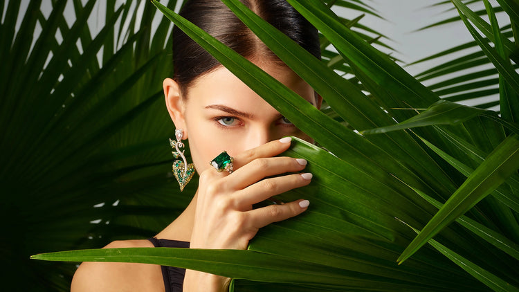 Anabela_Chan_Joailleirie_Landin_Page_Chlorophyll_Emerald_Acorn_Heart_Earrings_Emerald_Cinderella_Ring_dektop