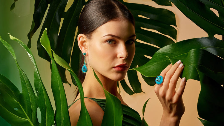 Anabela_Chan_Joailleirie_Landing_Page_Chlorophyll_Turquoise_Elixir_Earrings_desktop