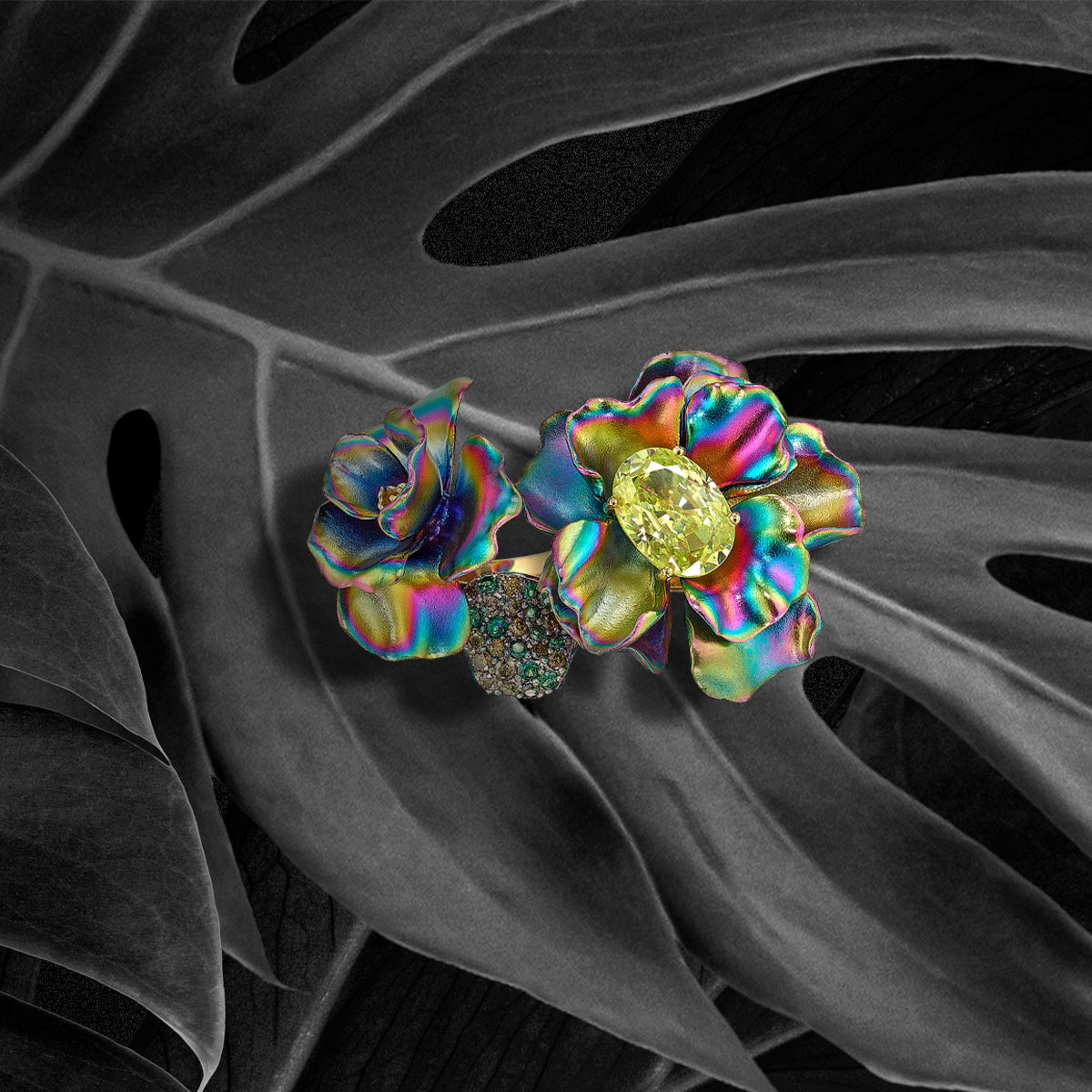 Anabela_Chan_Joaillerie_All_Rings_Rainbow_Gemstones_Rings_Mobile
