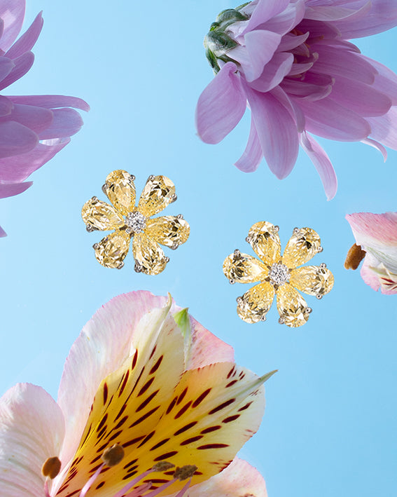 Anabela Chan Joaillerie_Collections_Everyday Diamonds_Marguerite Daisy Earrings