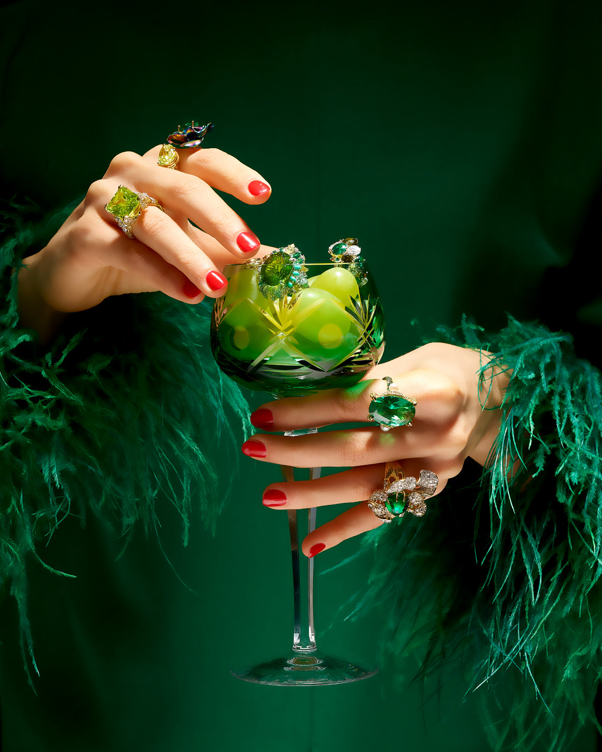 Anabela_Chan_Joaillerie_Holiday_Gift_Guide_Collections_Magical_Icons_mobile