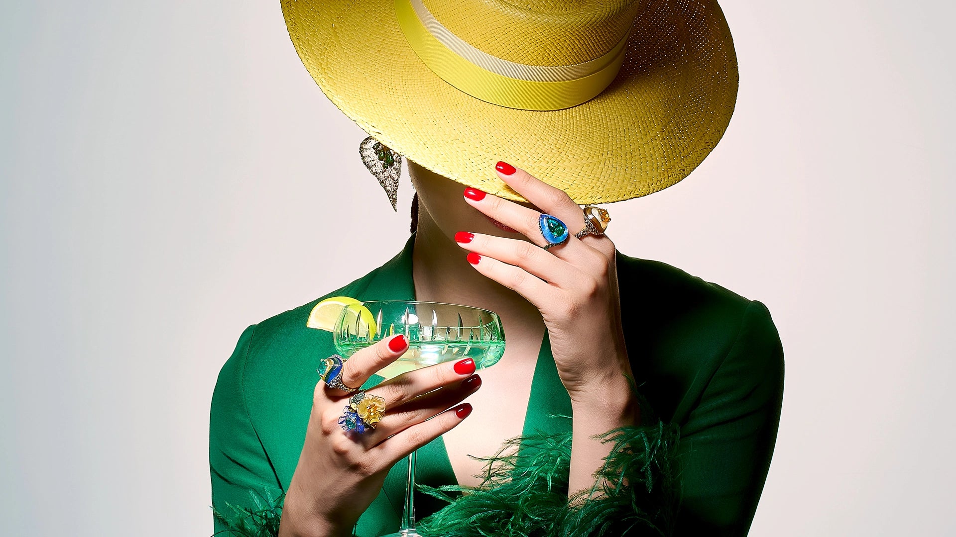 Anabela_Chan_Joaillerie_Landing page_Fruit_Gems_Emerald_Beetroot_Begonia_Earrings_Spirulina_Spinach_Garden_Ring_Ocean_Sugarloaf_Ring_Autumn_Sugarloaf_Ring_Emerald_Spirulina_Elixir_Ring_desktop