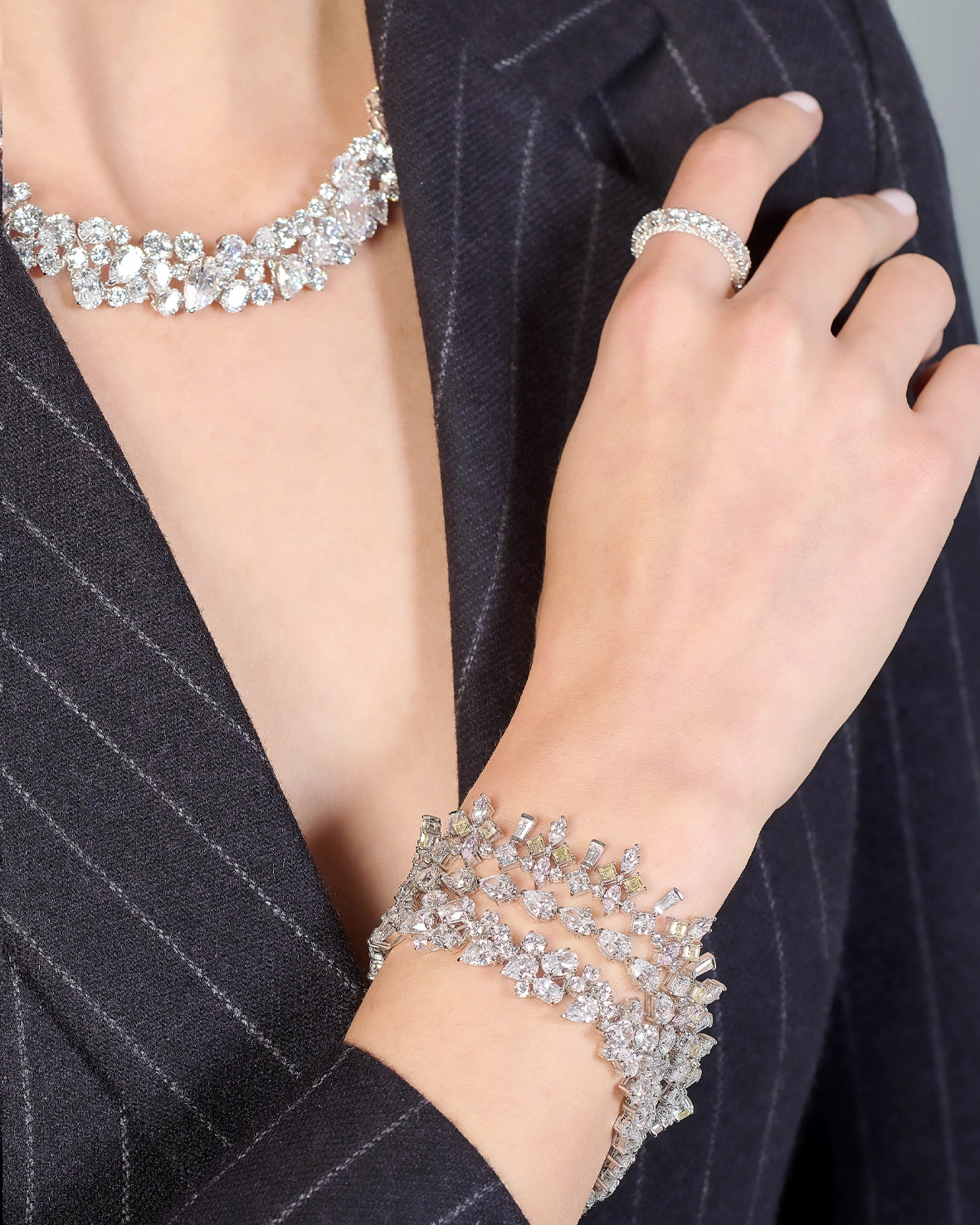 Anabela_Chan_Joaillerie_Our_Collections_All_Bracelets_Diamond_Garden_of_Eden_Necklace_Diamond_Garden_of_Eden_Bracelet_Diamond_Nova_Eternity_Bracelet_Diamond_Fleur-De-Lys_Bracelet_Diam