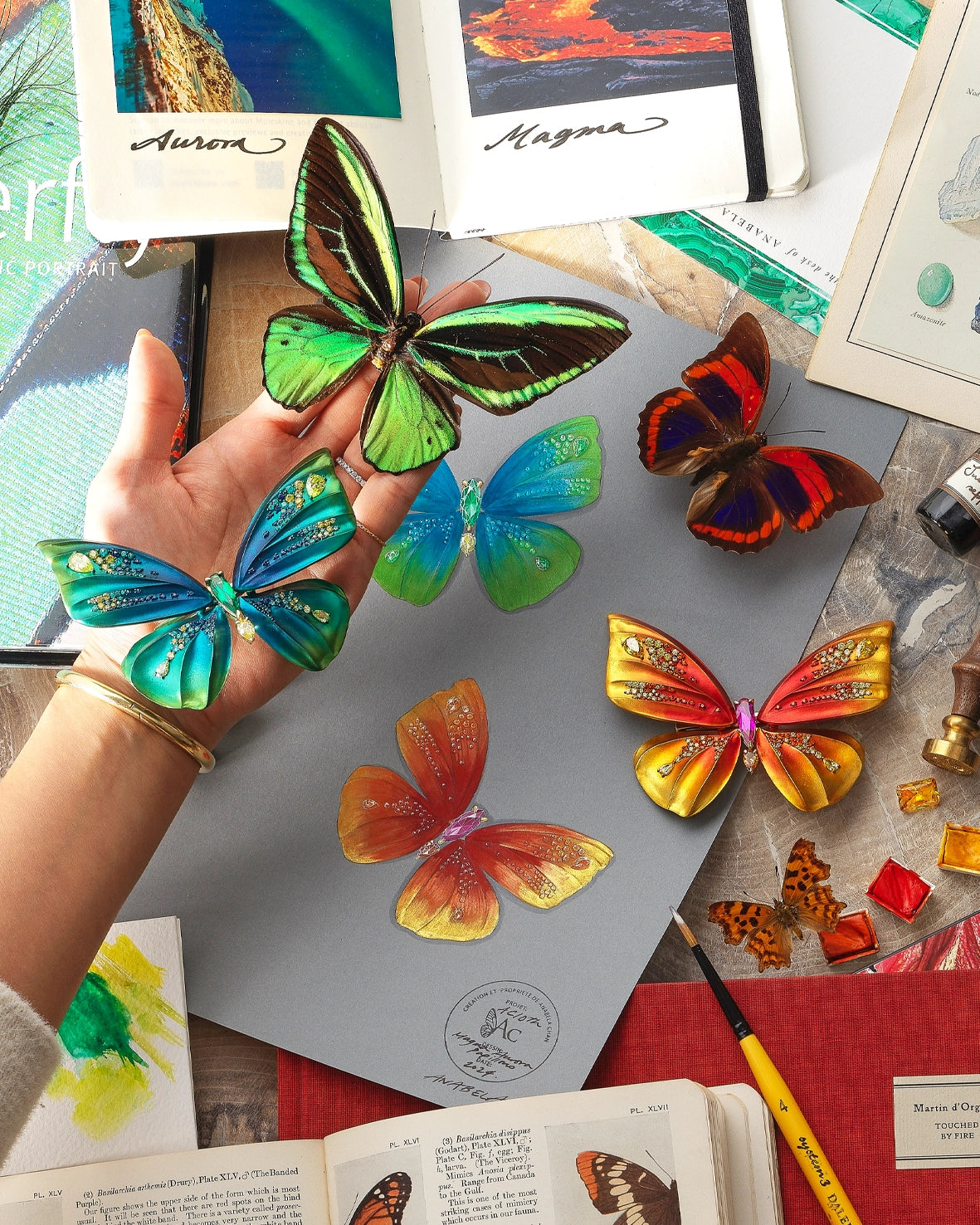 Anabela_Chan_Joaillerie_Our_Collections_All_Brooches_Magma_Papillon_Brooch_Aurora_Papillon_Brooch_Gouache_Painting