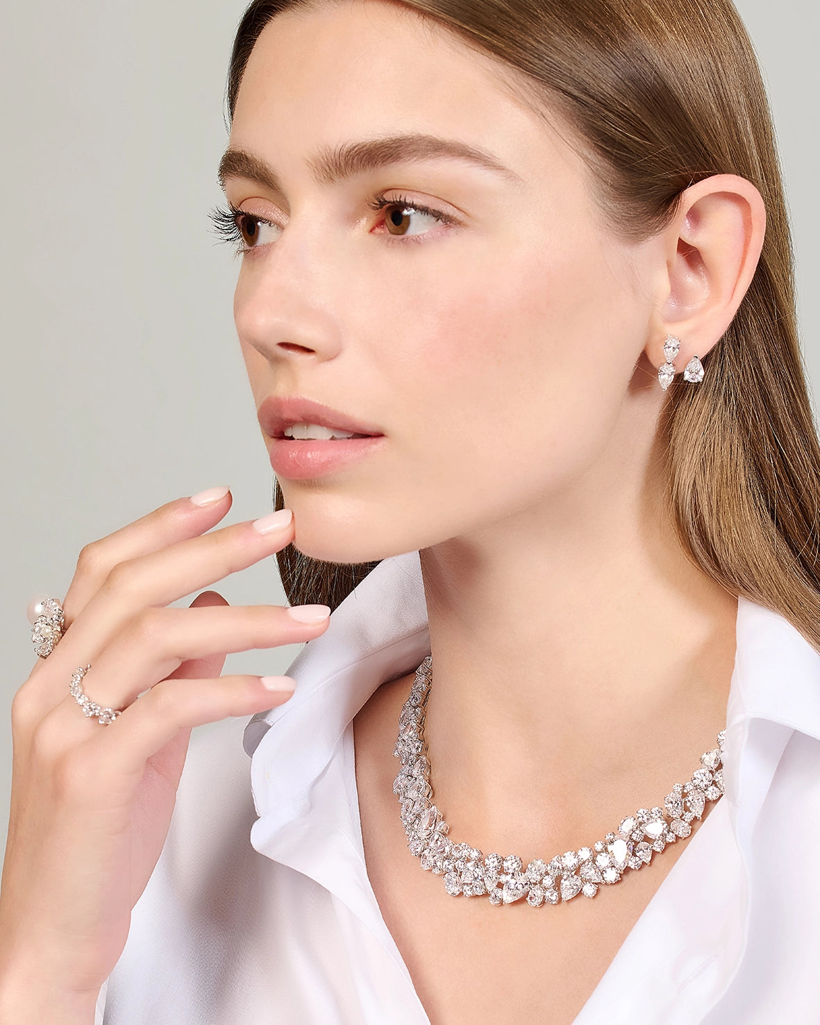 Anabela_Chan_Joaillerie_Our_Collections_Everyday_Dimaonds_Diamond_Garden_of_Eden_Necklace_Floating_Diamonds_Nova_Ear_Huggies_Diamond_Milky_Way_Ring_Pearl_Snow_Rose_Ring