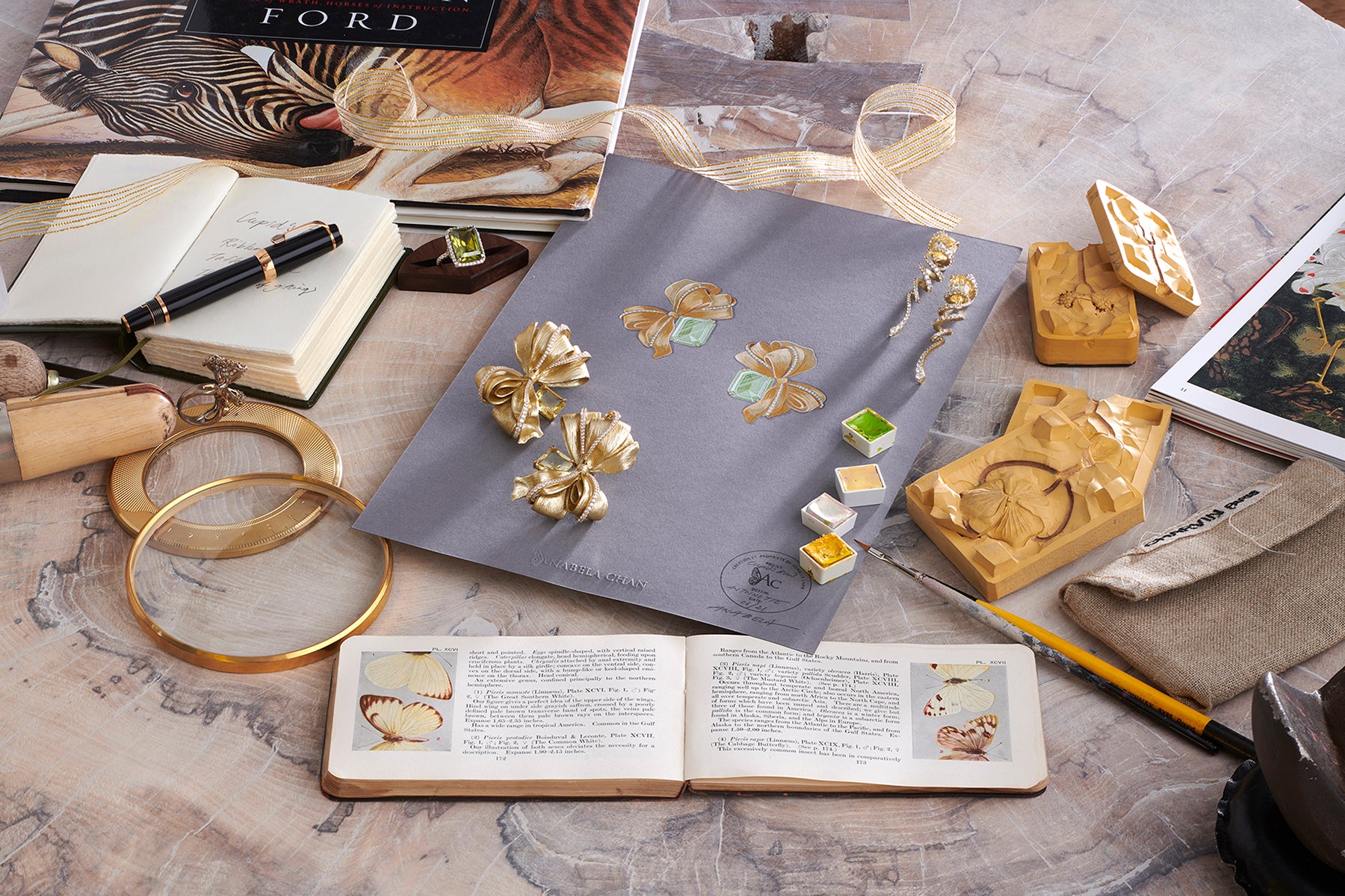 Anabela Chan Joaillerie_Our Ethos_Golden Antoinette Earrings_Gouache_desktop