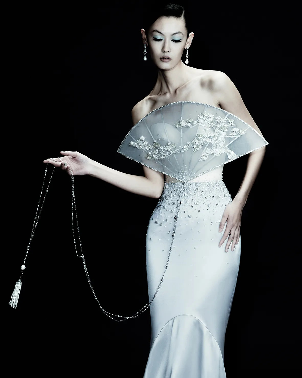 Anabela_Chan_Joaillerie_x_Miss_Sohee_SS2026_Haute_Couture_Our_Collections_Pearl_Lattice_Earrings