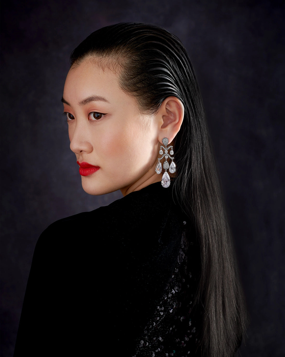 Anabela_Chan_Joiallerie_Our_Collections_Palms_Diamond_Chandelier_Earrings