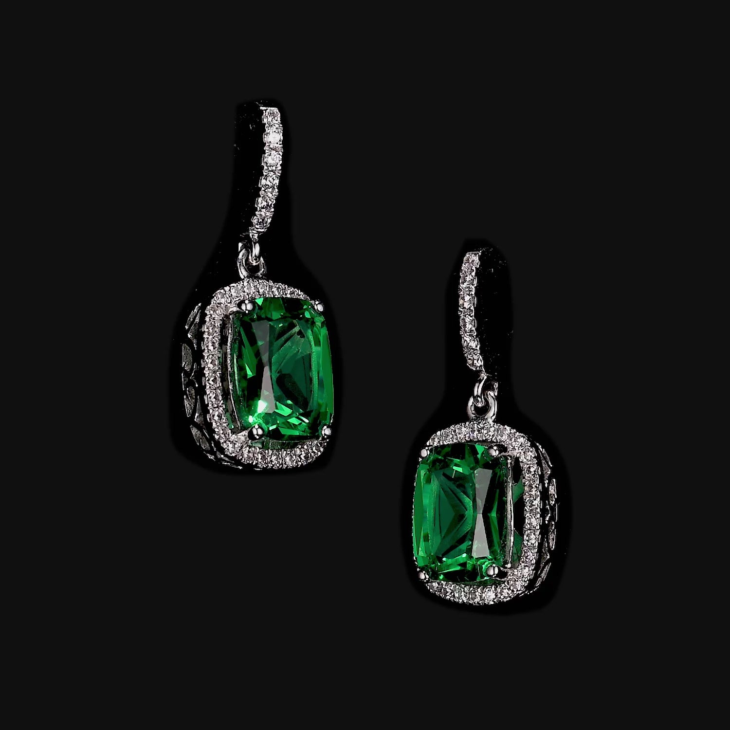 Comet Emerald Earrings