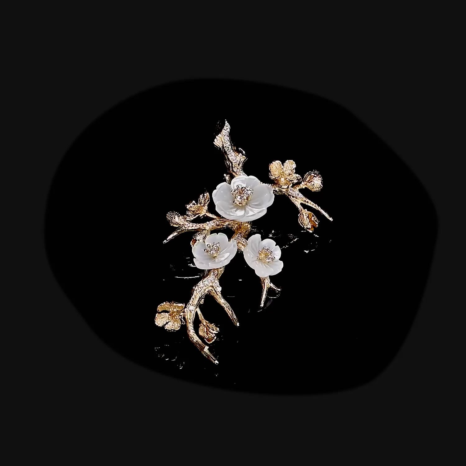 Gold Sakura Blossom Brooch