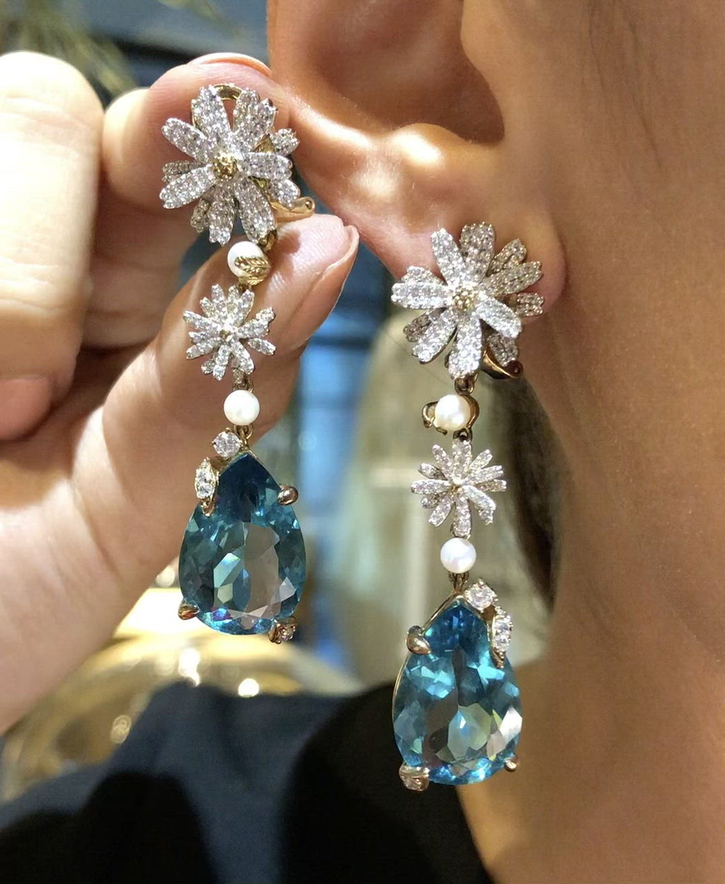 Aqua Daisy Drop Earrings – Anabela Chan Joaillerie