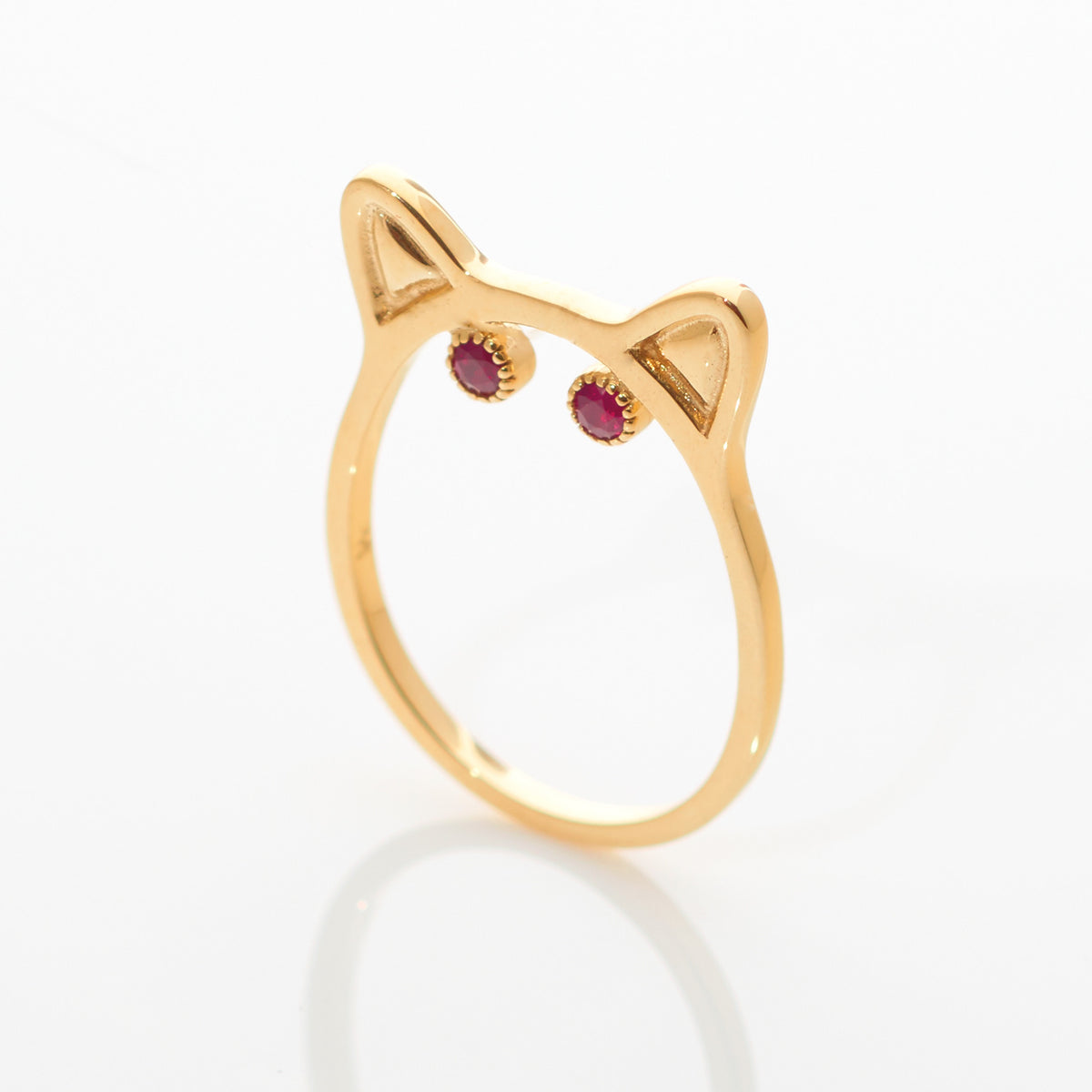 KITTY Ring. Yellow Gold, Ring, Anabela Chan Joaillerie - Fine jewelry with laboratory grown and created gemstones hand-crafted in the United Kingdom. Anabela Chan Joaillerie is the first fine jewellery brand in the world to champion laboratory-grown and created gemstones with high jewellery design, artisanal craftsmanship and a focus on ethical and sustainable innovations.