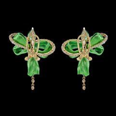 Emerald Cupid's Bow Earrings, Earring, Anabela Chan Joaillerie - Fine jewelry with laboratory grown and created gemstones hand-crafted in the United Kingdom. Anabela Chan Joaillerie is the first fine jewellery brand in the world to champion laboratory-grown and created gemstones with high jewellery design, artisanal craftsmanship and a focus on ethical and sustainable innovations.