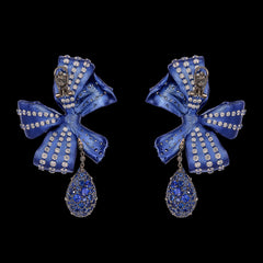 Sapphire Gingham Bow Earrings, Earring, Anabela Chan Joaillerie - Fine jewelry with laboratory grown and created gemstones hand-crafted in the United Kingdom. Anabela Chan Joaillerie is the first fine jewellery brand in the world to champion laboratory-grown and created gemstones with high jewellery design, artisanal craftsmanship and a focus on ethical and sustainable innovations.