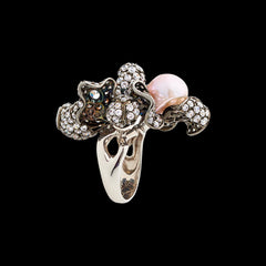 Blossom Pearl Ring, Ring, Anabela Chan Joaillerie - Fine jewelry with laboratory grown and created gemstones hand-crafted in the United Kingdom. Anabela Chan Joaillerie is the first fine jewellery brand in the world to champion laboratory-grown and created gemstones with high jewellery design, artisanal craftsmanship and a focus on ethical and sustainable innovations.