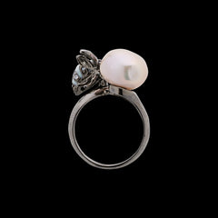 Bumble Bee Ring, Ring, Anabela Chan Joaillerie - Fine jewelry with laboratory grown and created gemstones hand-crafted in the United Kingdom. Anabela Chan Joaillerie is the first fine jewellery brand in the world to champion laboratory-grown and created gemstones with high jewellery design, artisanal craftsmanship and a focus on ethical and sustainable innovations.