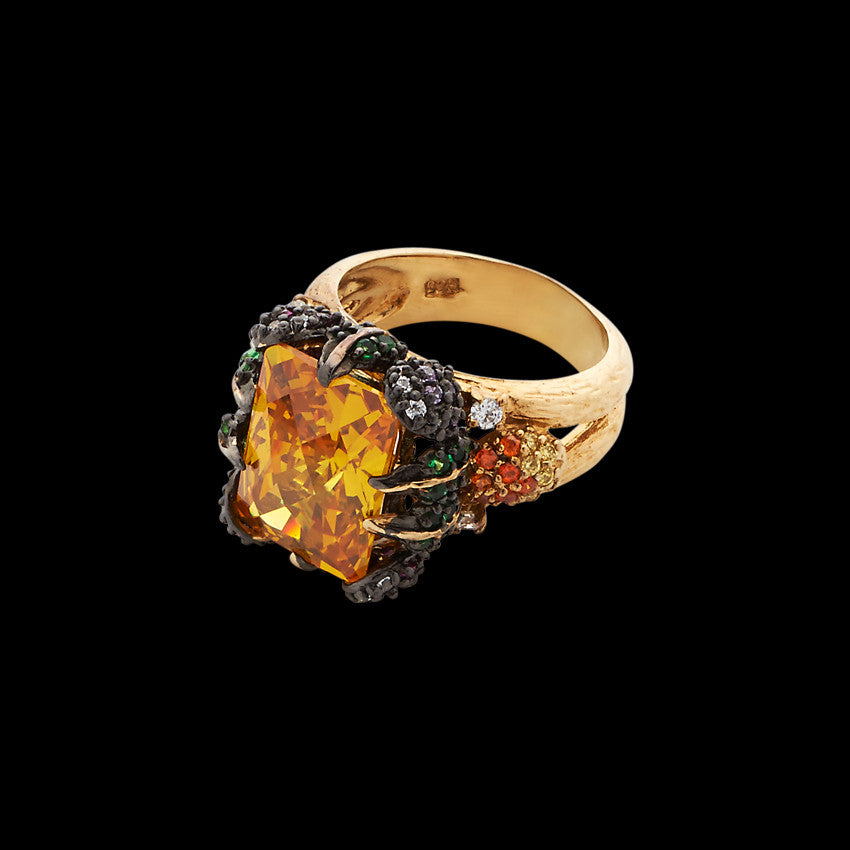 Tangerine Ring, Ring, Anabela Chan Joaillerie - Fine jewelry with laboratory grown and created gemstones hand-crafted in the United Kingdom. Anabela Chan Joaillerie is the first fine jewellery brand in the world to champion laboratory-grown and created gemstones with high jewellery design, artisanal craftsmanship and a focus on ethical and sustainable innovations.