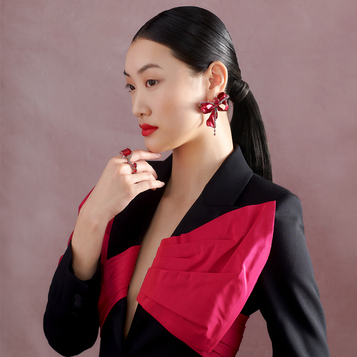 Fuchsia Nova Coil Ring, Ring, Anabela Chan Joaillerie - Fine jewelry with laboratory grown and created gemstones hand-crafted in the United Kingdom. Anabela Chan Joaillerie is the first fine jewellery brand in the world to champion laboratory-grown and created gemstones with high jewellery design, artisanal craftsmanship and a focus on ethical and sustainable innovations.