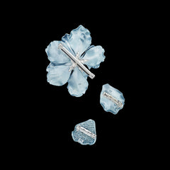 Emerald Poppy Brooch, Brooch, Anabela Chan Joaillerie - Fine jewelry with laboratory grown and created gemstones hand-crafted in the United Kingdom. Anabela Chan Joaillerie is the first fine jewellery brand in the world to champion laboratory-grown and created gemstones with high jewellery design, artisanal craftsmanship and a focus on ethical and sustainable innovations.
